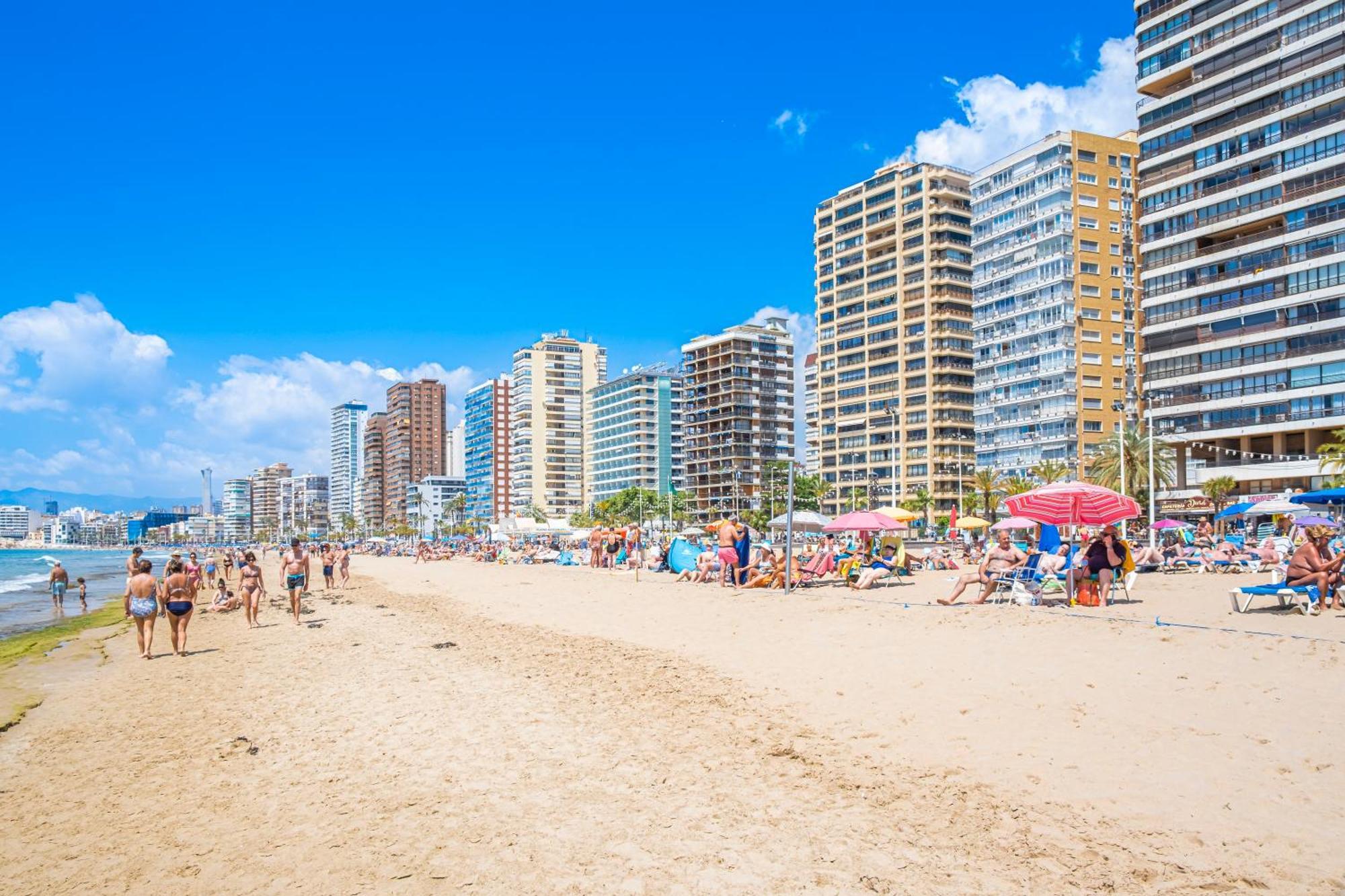 Los Caballos 12-C Levante Beach Бенидорм Екстериор снимка